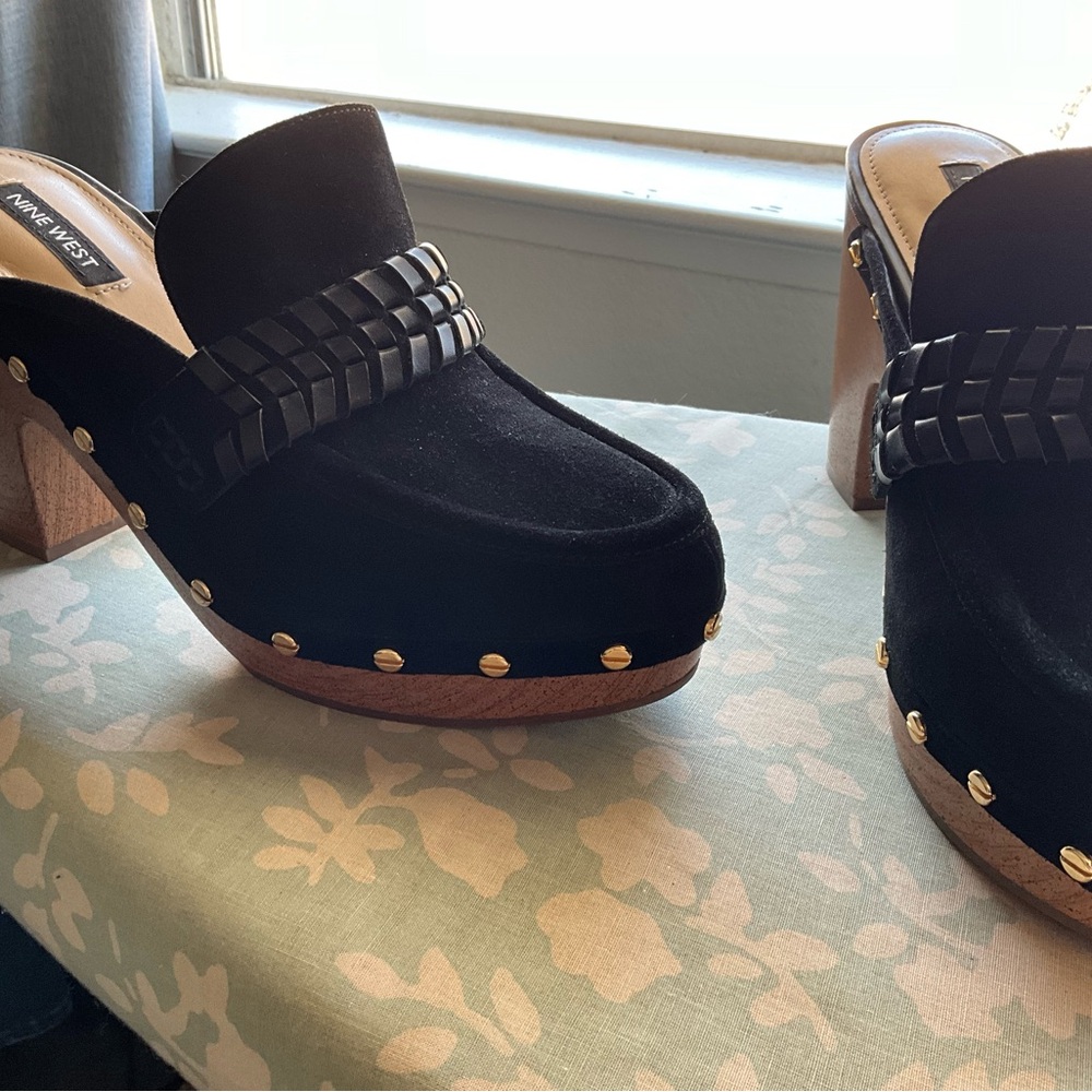 Nine West Clogs